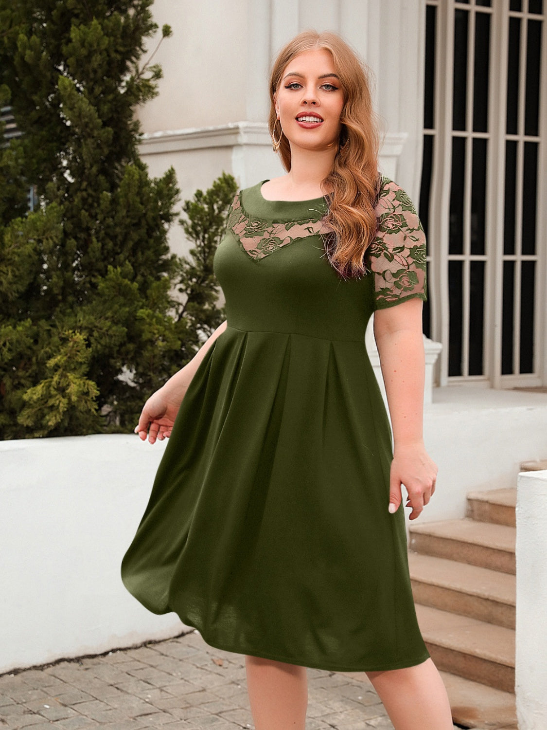 Plus Size Ruched Round Neck Short Sleeve Dress