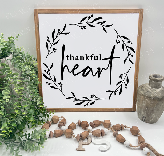 Thankful Heart - White/Thick/Natural - Wood Sign