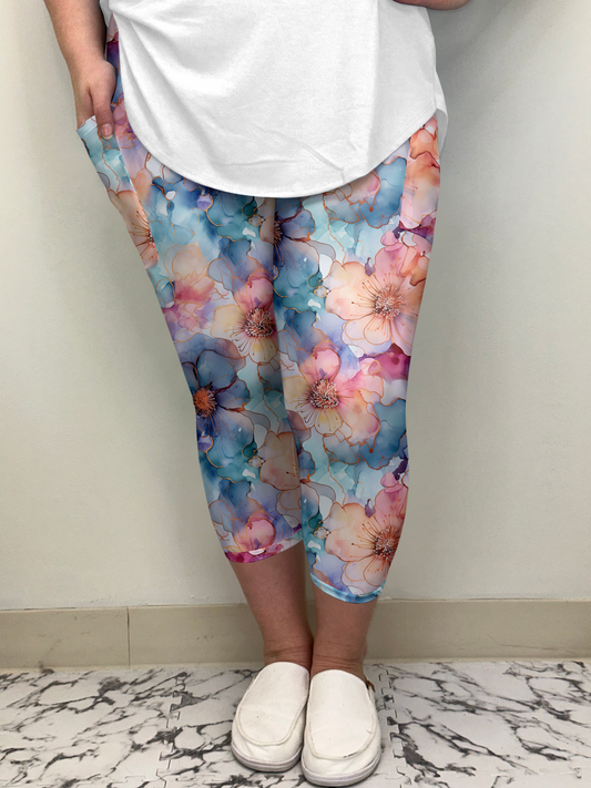 Spring Watercolor Capri w/ Pockets